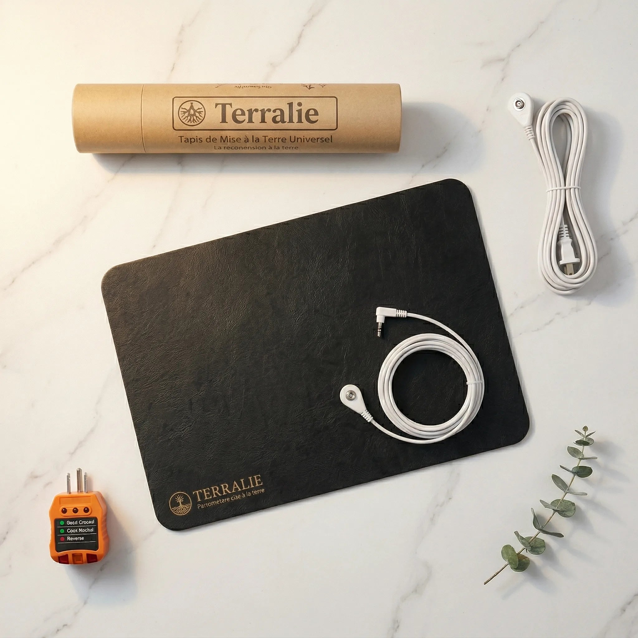 Contenu du paquet Terralie : tapis, c&acirc;ble, testeur, adaptateur, guide
